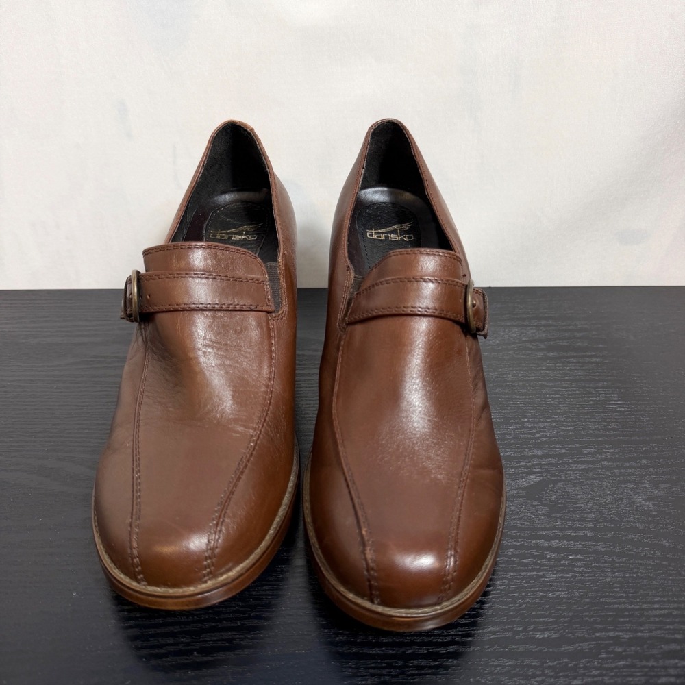 Dansko Heeled Loafers Women 38 Brown Leather Buckle Block Heel Shoes Workwear
